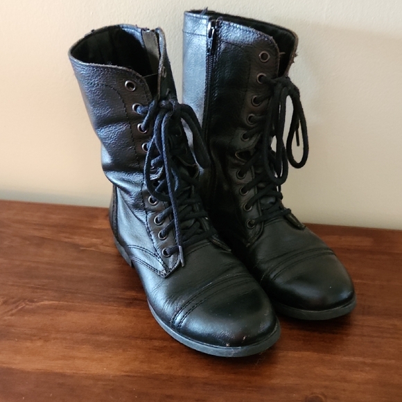 Steve Madden Black Troopa Combat Ankle Boots - Picture 4 of 9